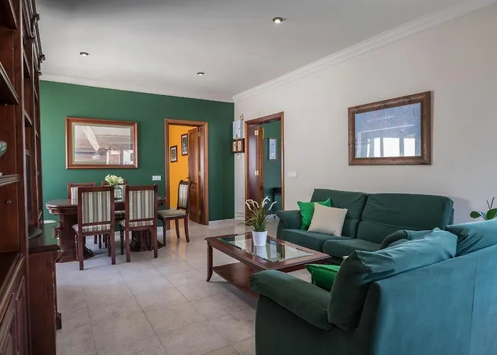 Tuco Villa Costa Teguise