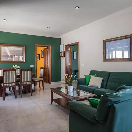 Tuco Villa Costa Teguise